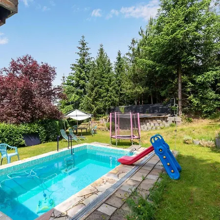 In With Pool In The Garden Apartment