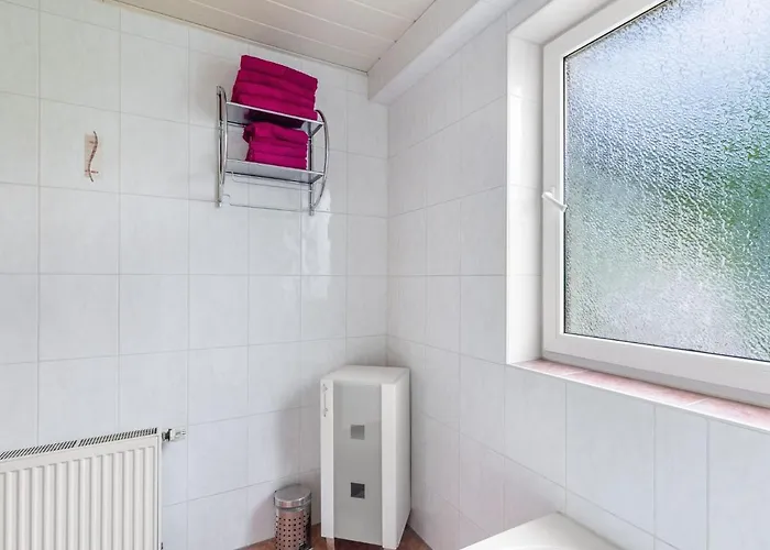 Daire Ruhige Gartenwohnung In *