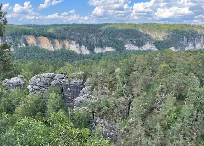 Ruhige Gartenwohnung In * Dresde