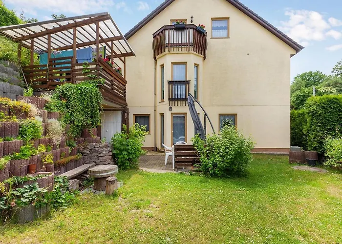 Ruhige Gartenwohnung In Апартаменты